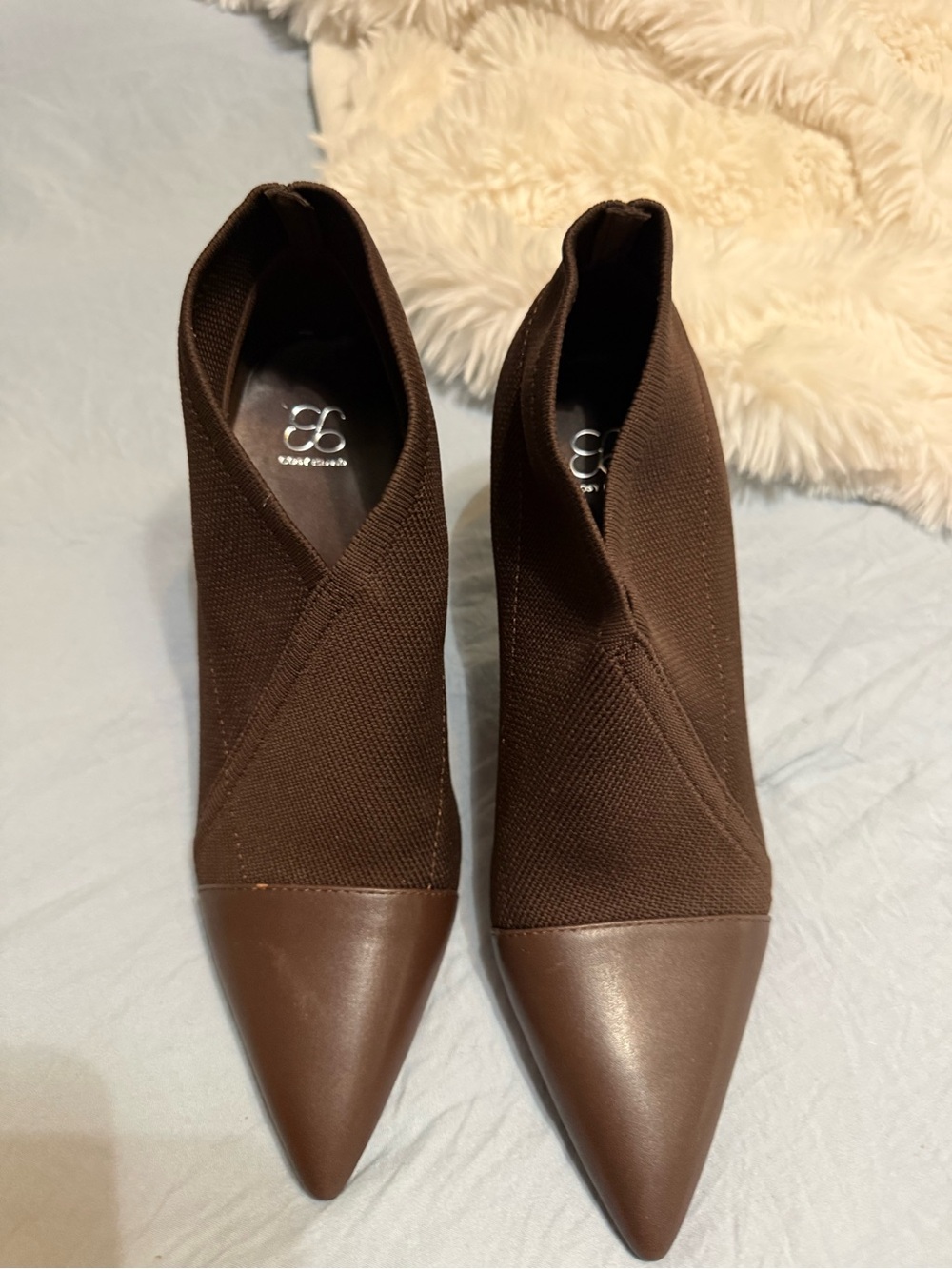 Cosy Island Brown Pointed-Toe Knit & Leather Ankle Booties